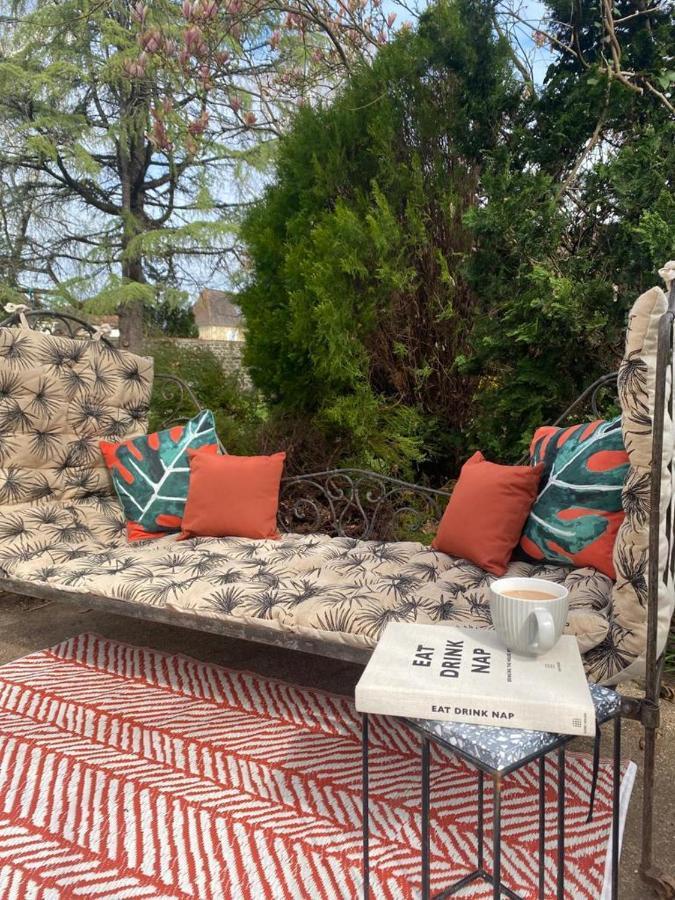 Maison De Mags & Mags Bed & Breakfast Lanouaille Luaran gambar