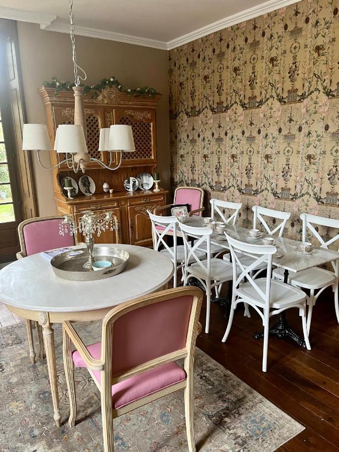 Maison De Mags & Mags Bed & Breakfast Lanouaille Luaran gambar
